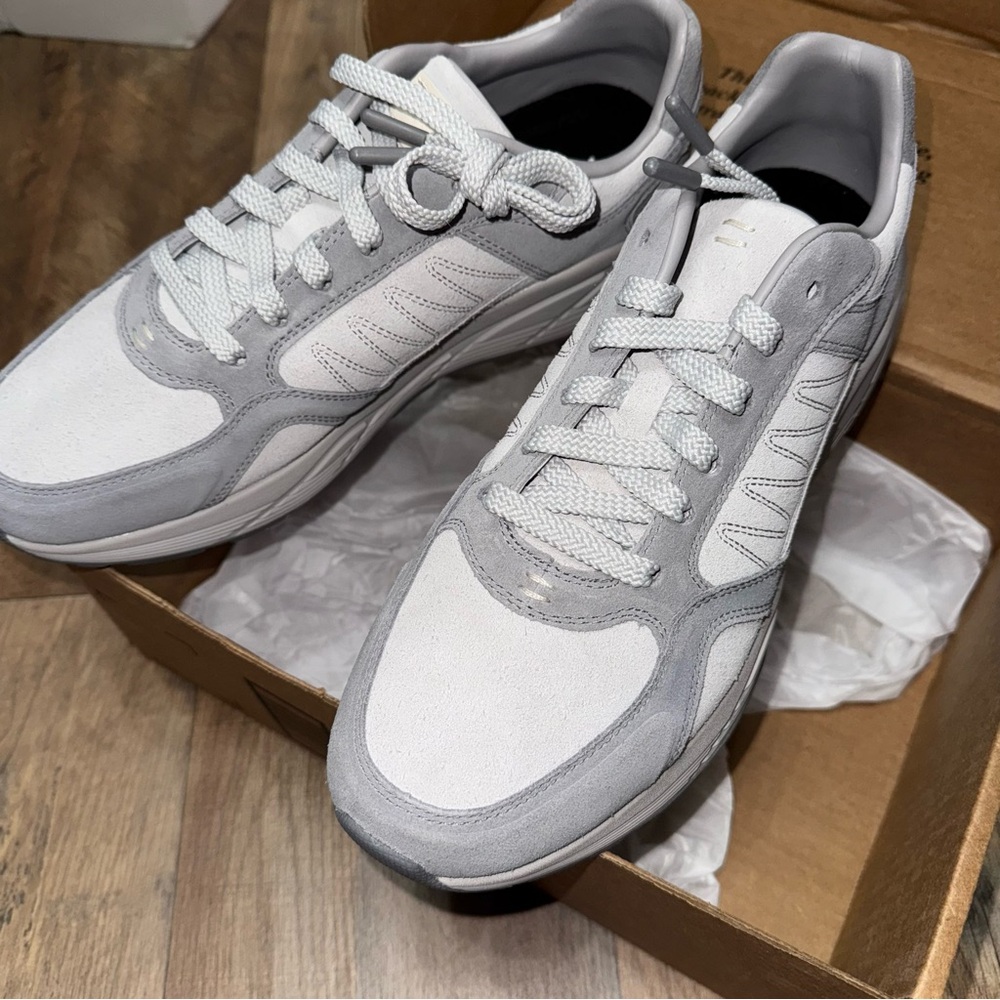 NEW LABEL Sneakers